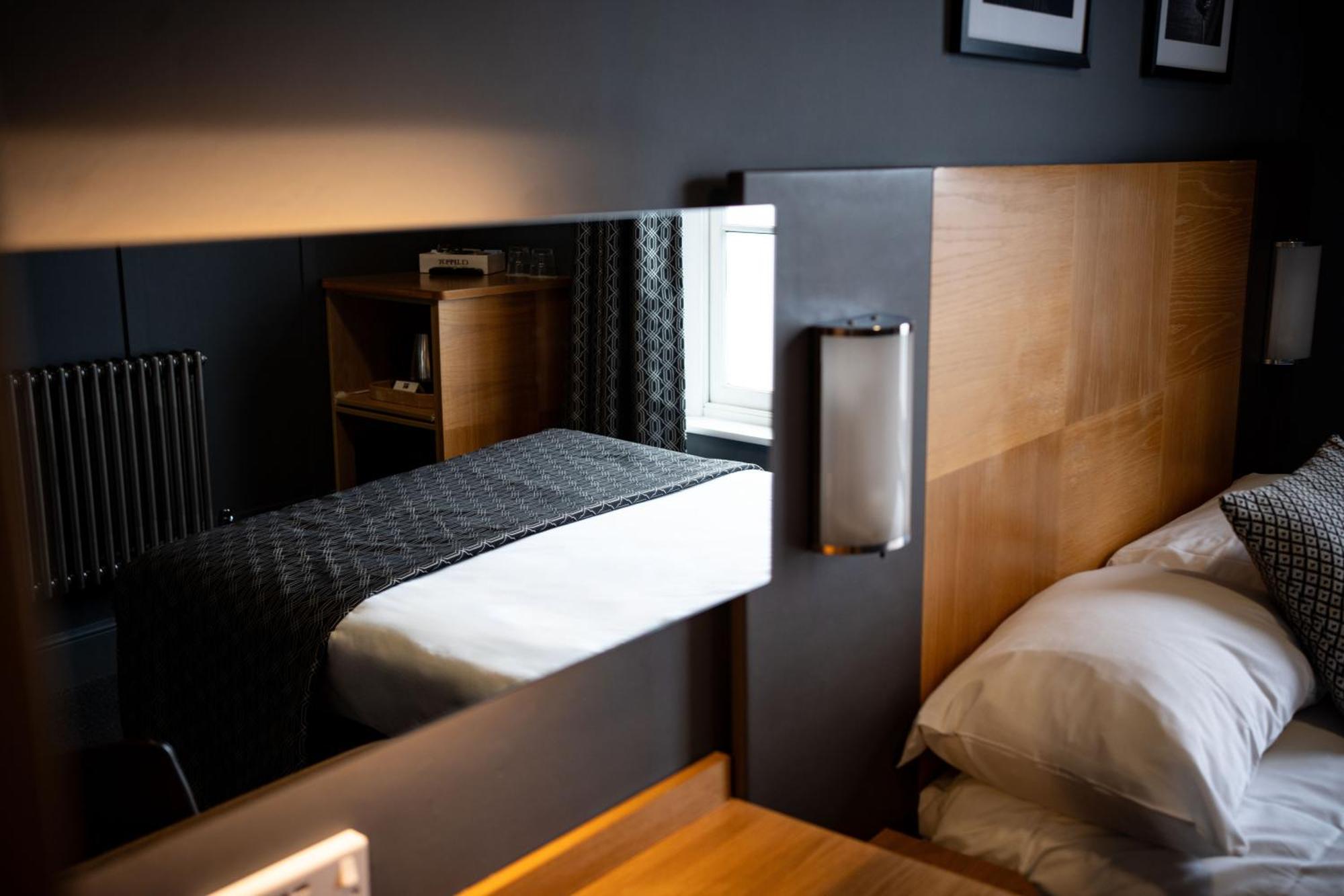 The Corner House Hotel Taunton Extérieur photo