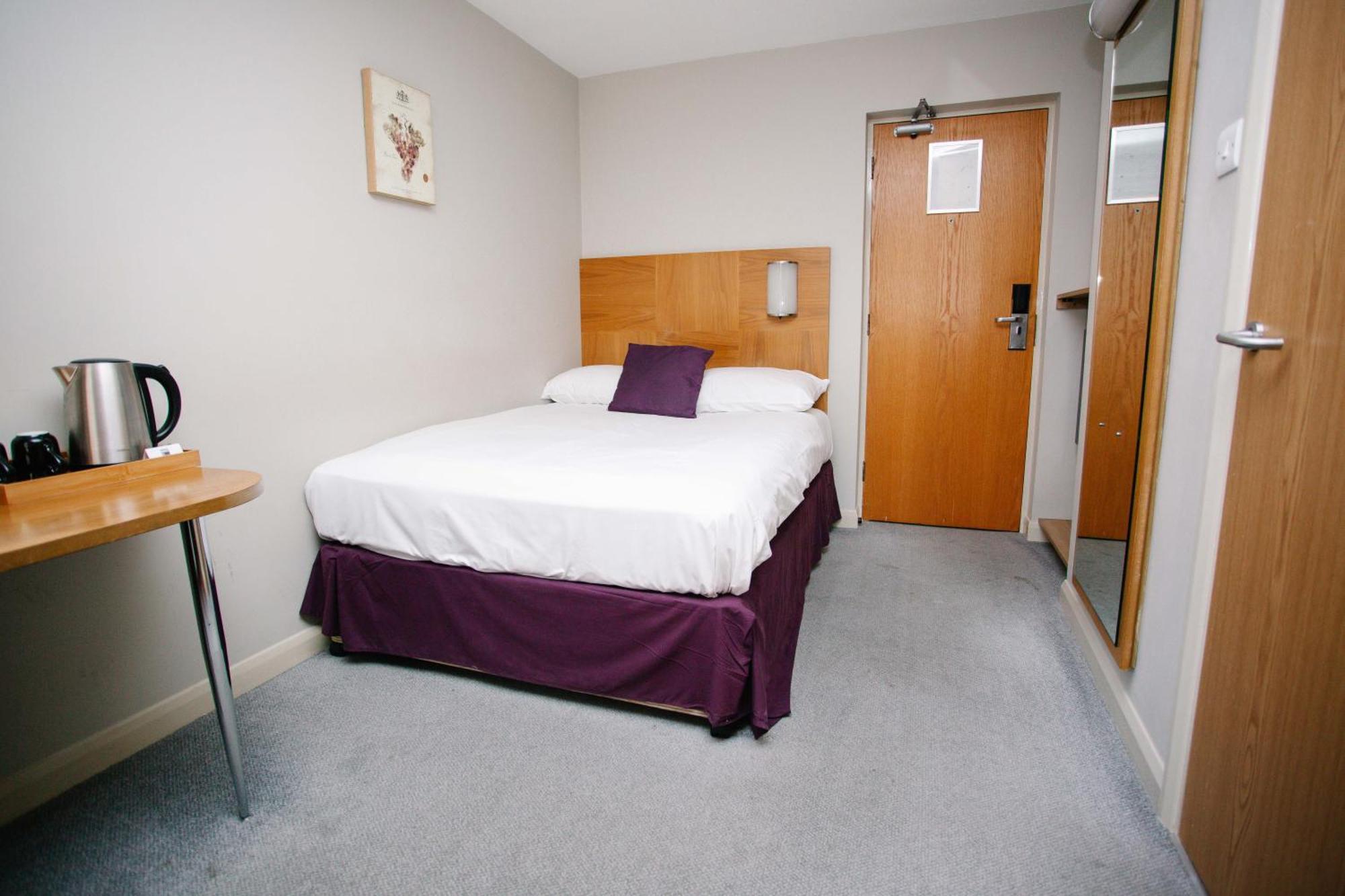 The Corner House Hotel Taunton Extérieur photo